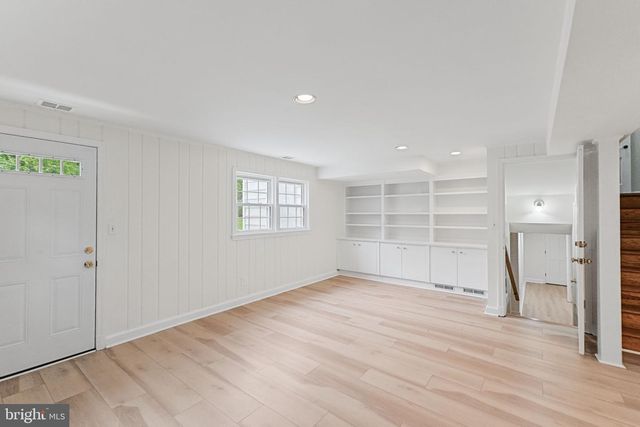 5625 OGDEN RD, Bethesda, MD 20816