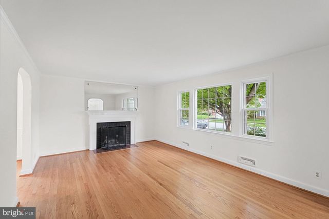 5625 OGDEN RD, Bethesda, MD 20816
