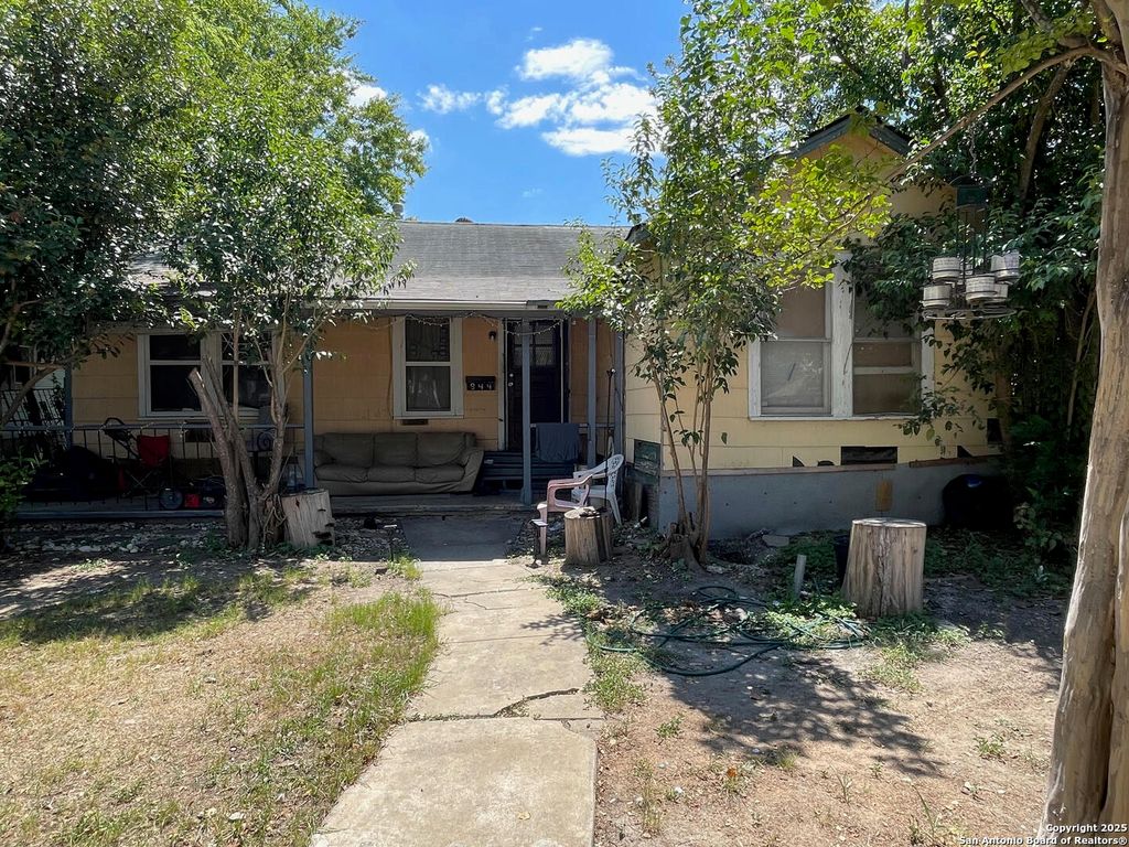 946 W Lynwood, San Antonio, TX 78201