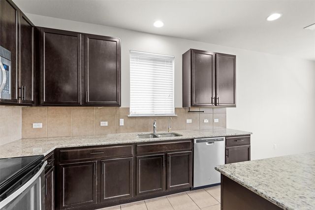 156 Marcheeta WAY, Leander, TX 78641