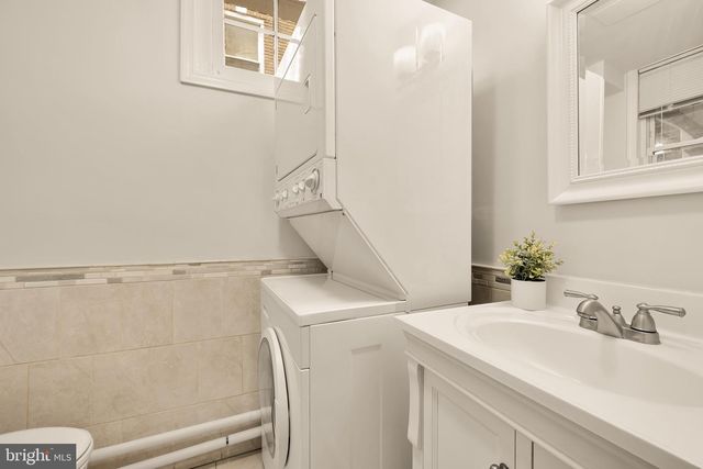 1616 WEBSTER ST NW, Washington, DC 20011