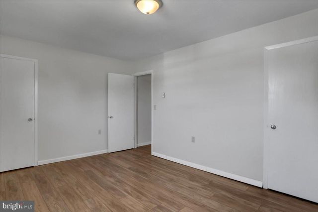 217-219 N LINDEN AVE, Greencastle, PA 17225