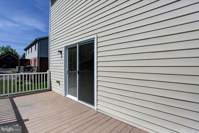 217-219 N LINDEN AVE, Greencastle, PA 17225