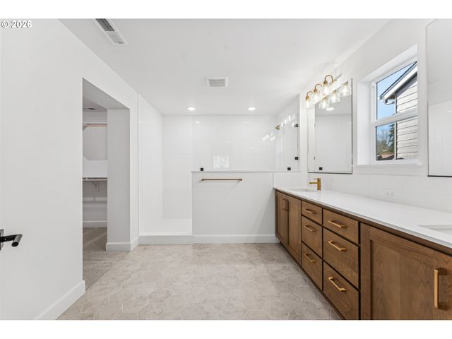 871 Butte Dr, Forest Grove, OR 97116