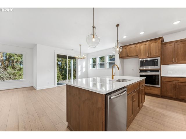 871 Butte Dr, Forest Grove, OR 97116