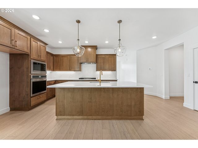 871 Butte Dr, Forest Grove, OR 97116