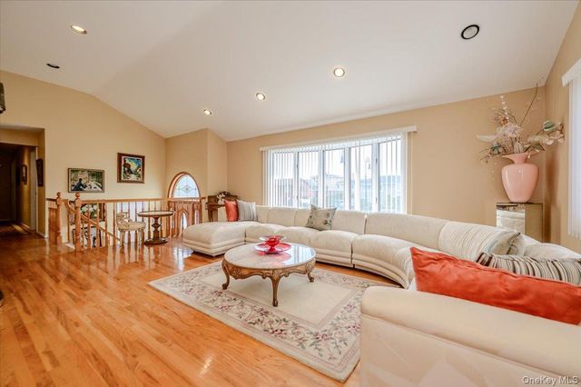 159 National Boulevard, Long Beach, NY 11561