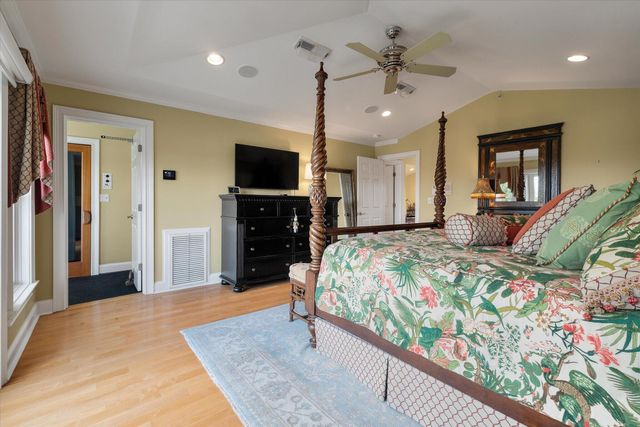 27 Waterway Island Drive, Isle Of Palms, SC 29451