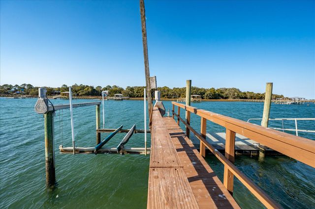 27 Waterway Island Drive, Isle Of Palms, SC 29451