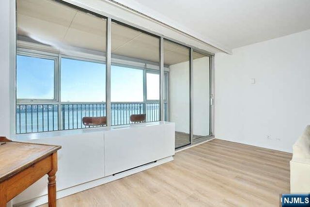 6 Horizon Road 1205, Fort Lee, NJ 07024