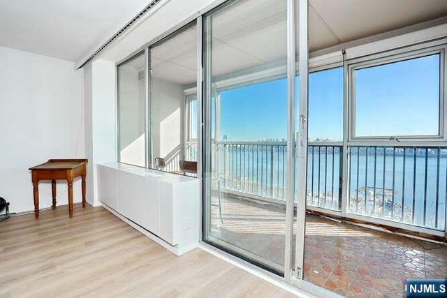 6 Horizon Road 1205, Fort Lee, NJ 07024