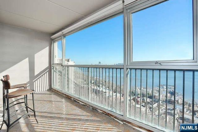 6 Horizon Road 1205, Fort Lee, NJ 07024