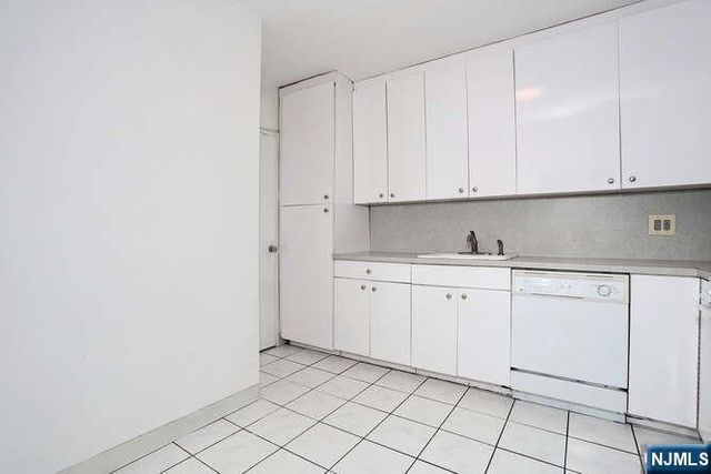 6 Horizon Road 1205, Fort Lee, NJ 07024