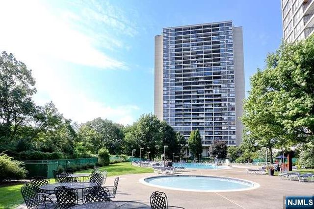 6 Horizon Road 1205, Fort Lee, NJ 07024