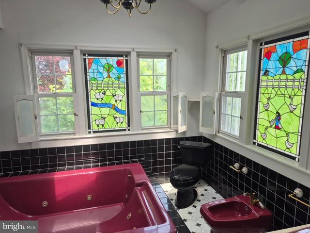 486 LEWISBERRY RD, New Cumberland, PA 17070