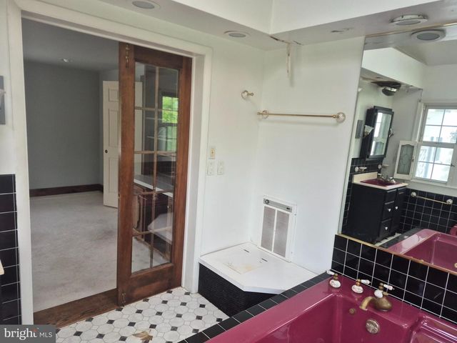 486 LEWISBERRY RD, New Cumberland, PA 17070