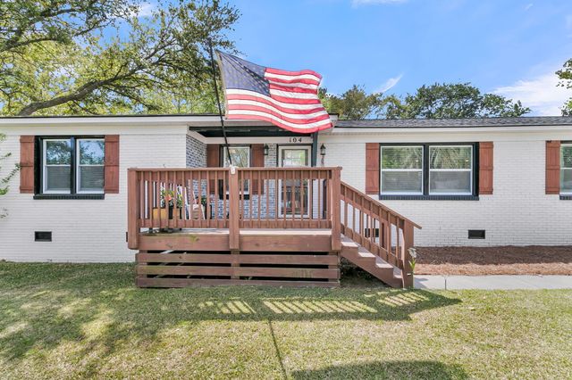 104 Cannon Avenue, Goose Creek, SC 29445