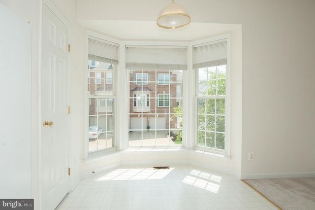 6862 ALICIA CT, Alexandria, VA 22310