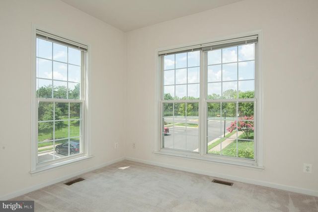 6862 ALICIA CT, Alexandria, VA 22310