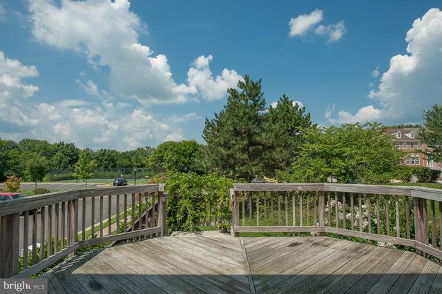 6862 ALICIA CT, Alexandria, VA 22310