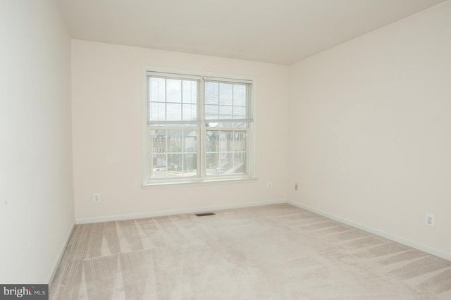 6862 ALICIA CT, Alexandria, VA 22310