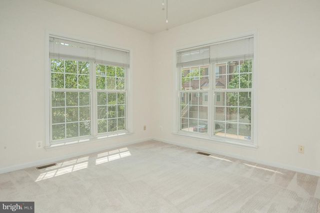 6862 ALICIA CT, Alexandria, VA 22310