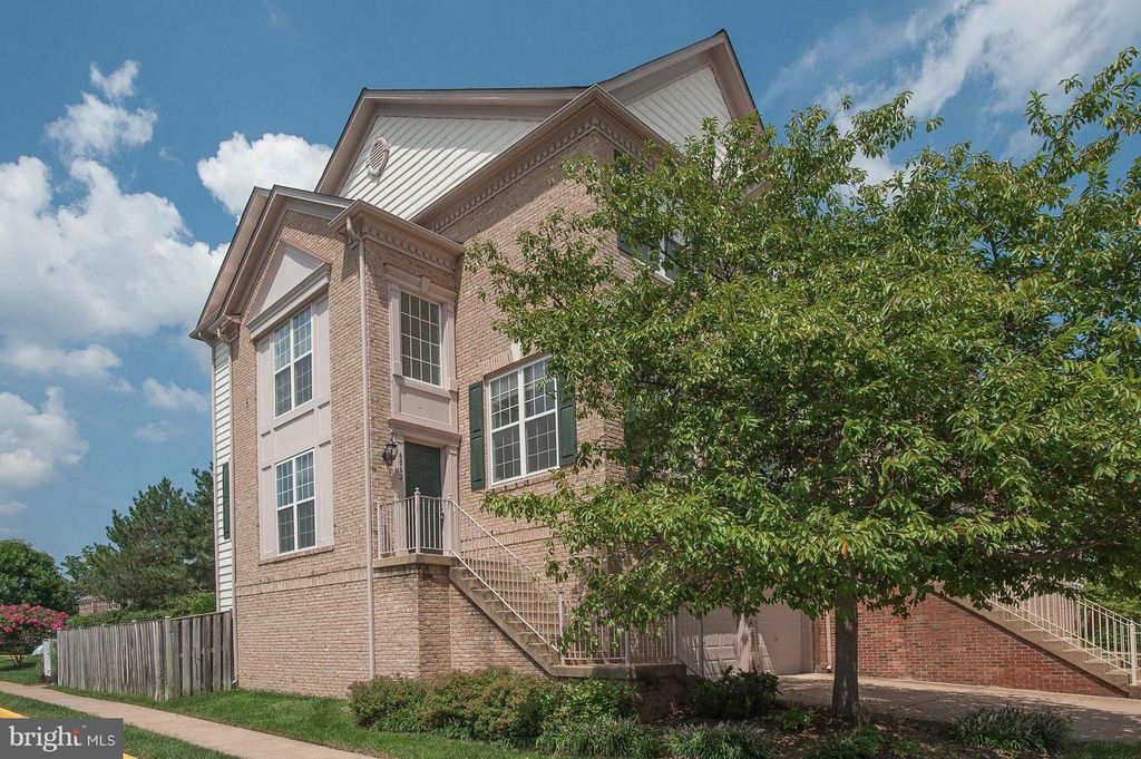 6862 ALICIA CT, Alexandria, VA 22310