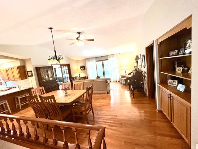 4729 Kenowa Avenue Sw, Jamestown Twp, MI 49418