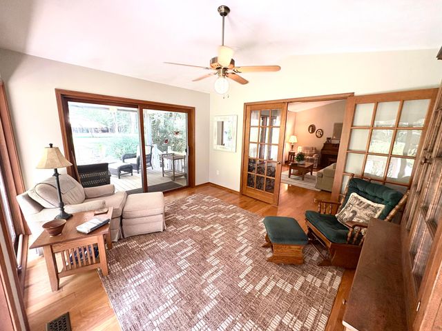 4729 Kenowa Avenue Sw, Jamestown Twp, MI 49418