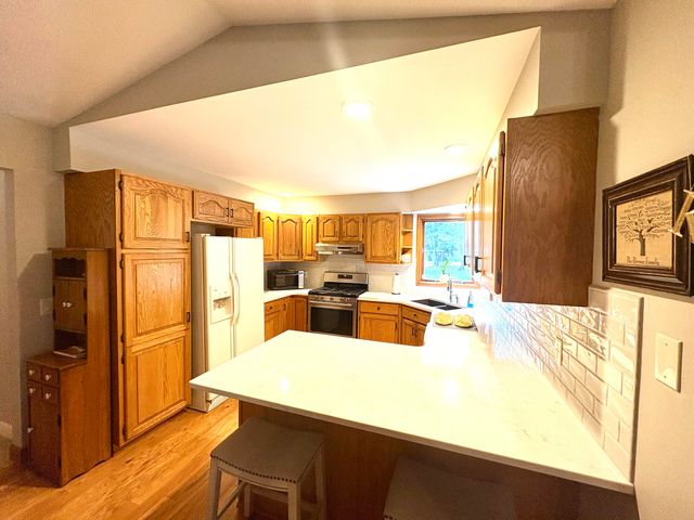 4729 Kenowa Avenue Sw, Jamestown Twp, MI 49418