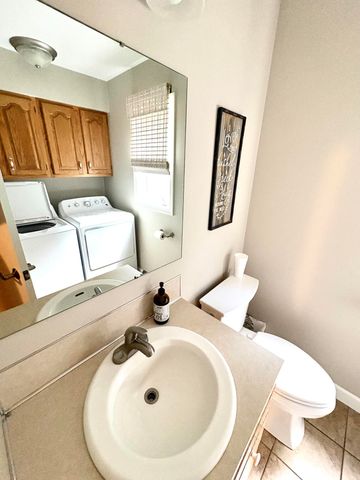 4729 Kenowa Avenue Sw, Jamestown Twp, MI 49418