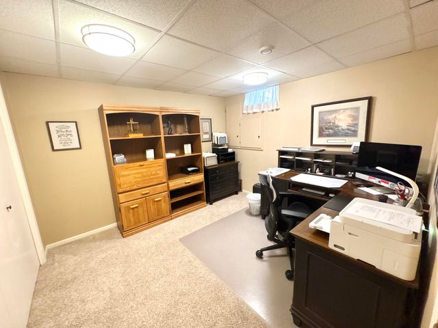 4729 Kenowa Avenue Sw, Jamestown Twp, MI 49418