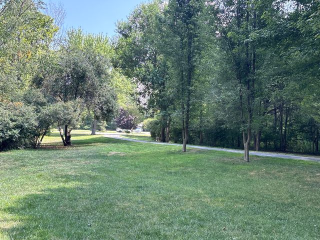 4729 Kenowa Avenue Sw, Jamestown Twp, MI 49418