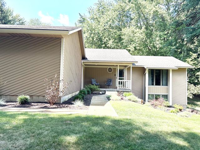 4729 Kenowa Avenue Sw, Jamestown Twp, MI 49418