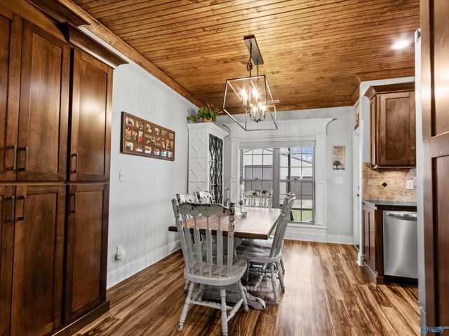 23359 Mooresville Road, Athens, AL 35613