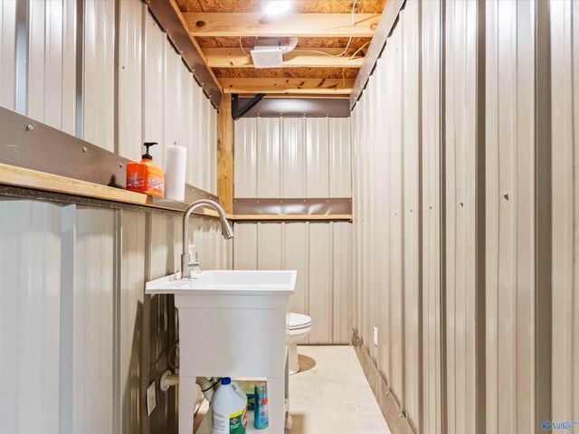 23359 Mooresville Road, Athens, AL 35613