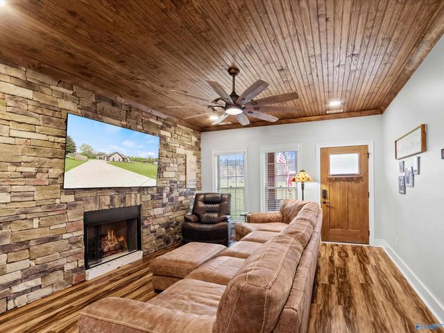 23359 Mooresville Road, Athens, AL 35613