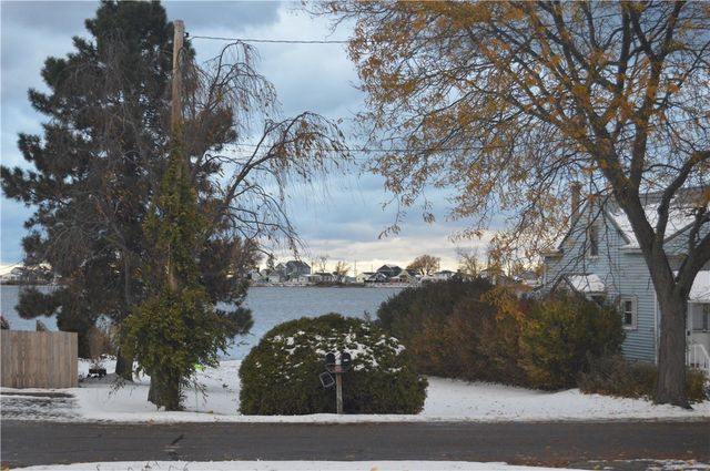 248 North Drive, Greece, NY 14612