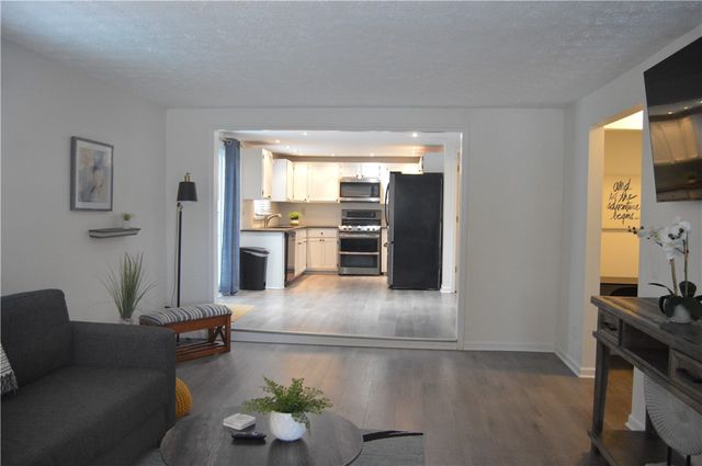 248 North Drive, Greece, NY 14612