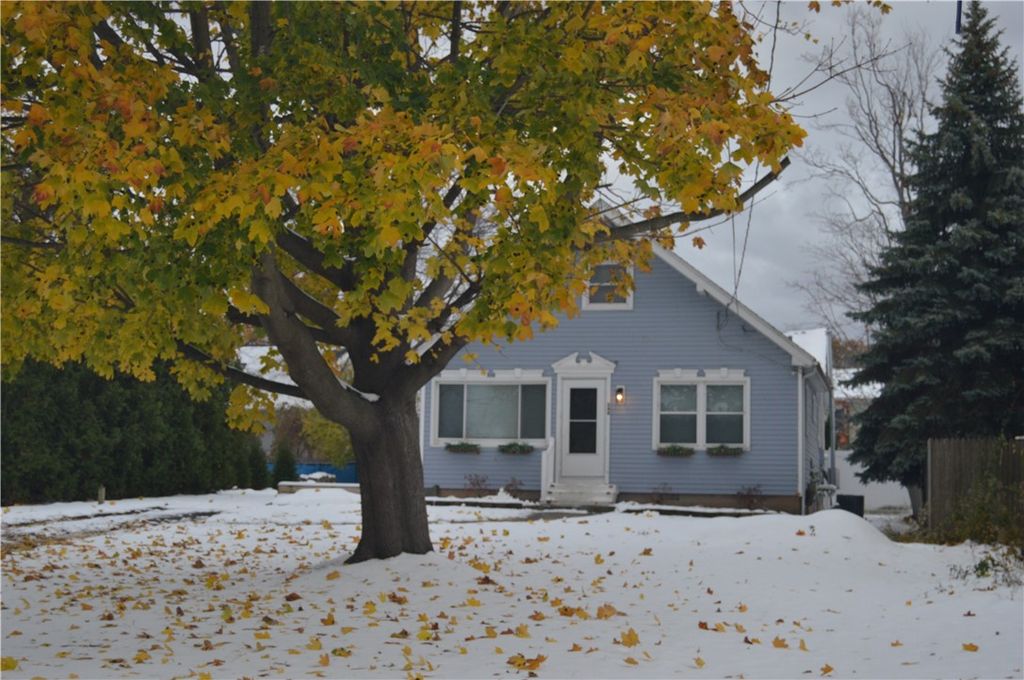 248 North Drive, Greece, NY 14612