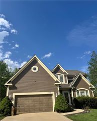 21514 W 51st Terrace, Shawnee Mission, KS 66226
