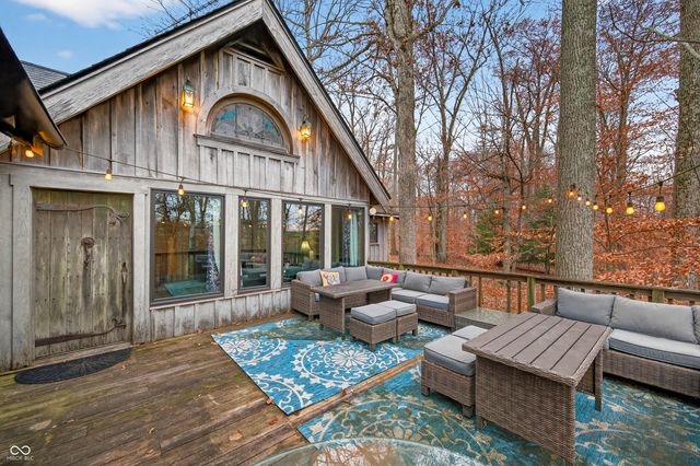 7020 N 400 W, Columbus, IN 47201