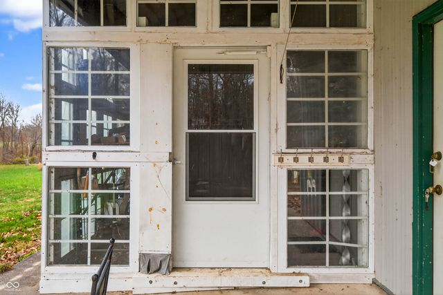 7020 N 400 W, Columbus, IN 47201