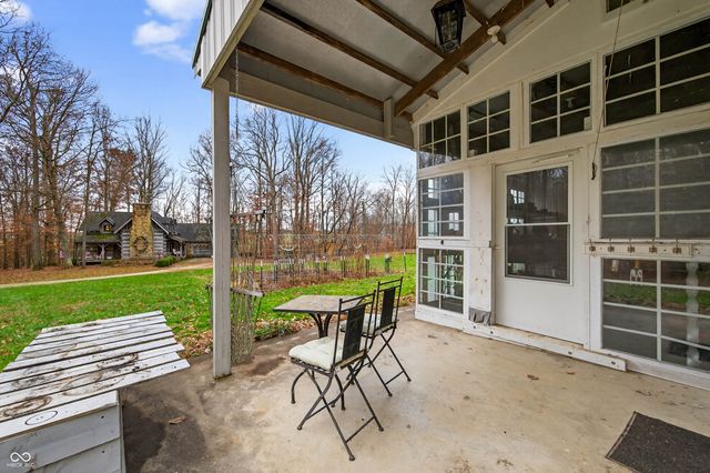 7020 N 400 W, Columbus, IN 47201