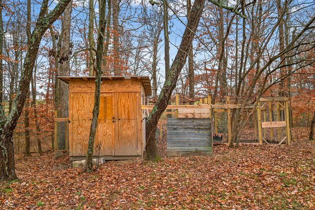 7020 N 400 W, Columbus, IN 47201