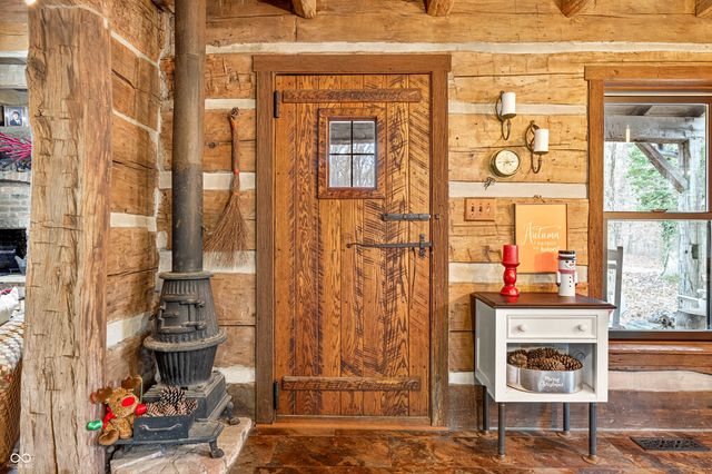 7020 N 400 W, Columbus, IN 47201