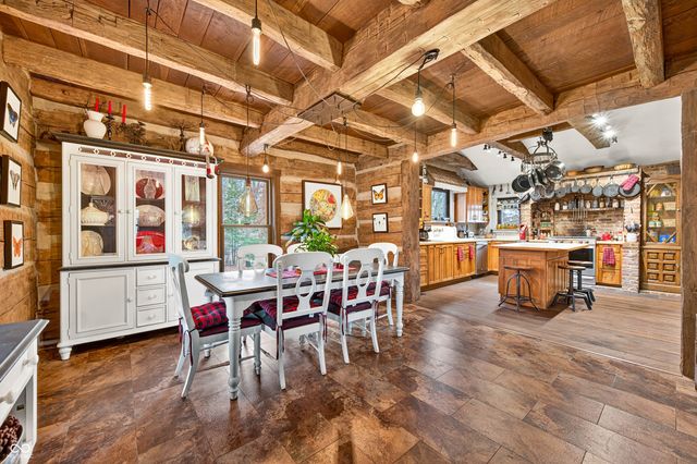 7020 N 400 W, Columbus, IN 47201