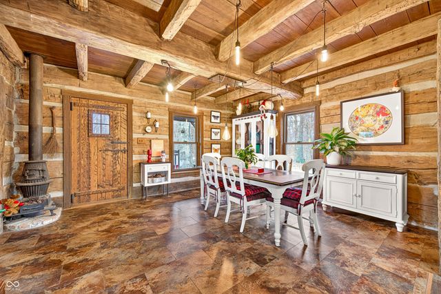 7020 N 400 W, Columbus, IN 47201