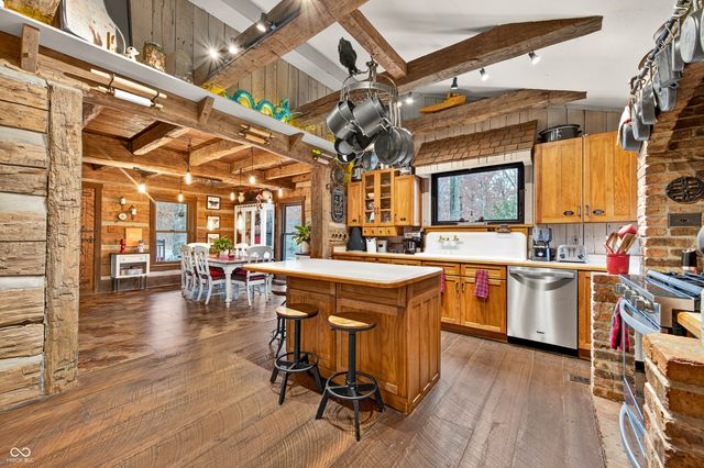 7020 N 400 W, Columbus, IN 47201