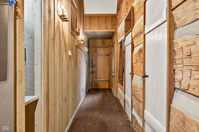 7020 N 400 W, Columbus, IN 47201